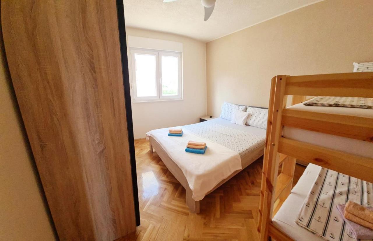Apartments Naomi And Marsel Трогир Экстерьер фото
